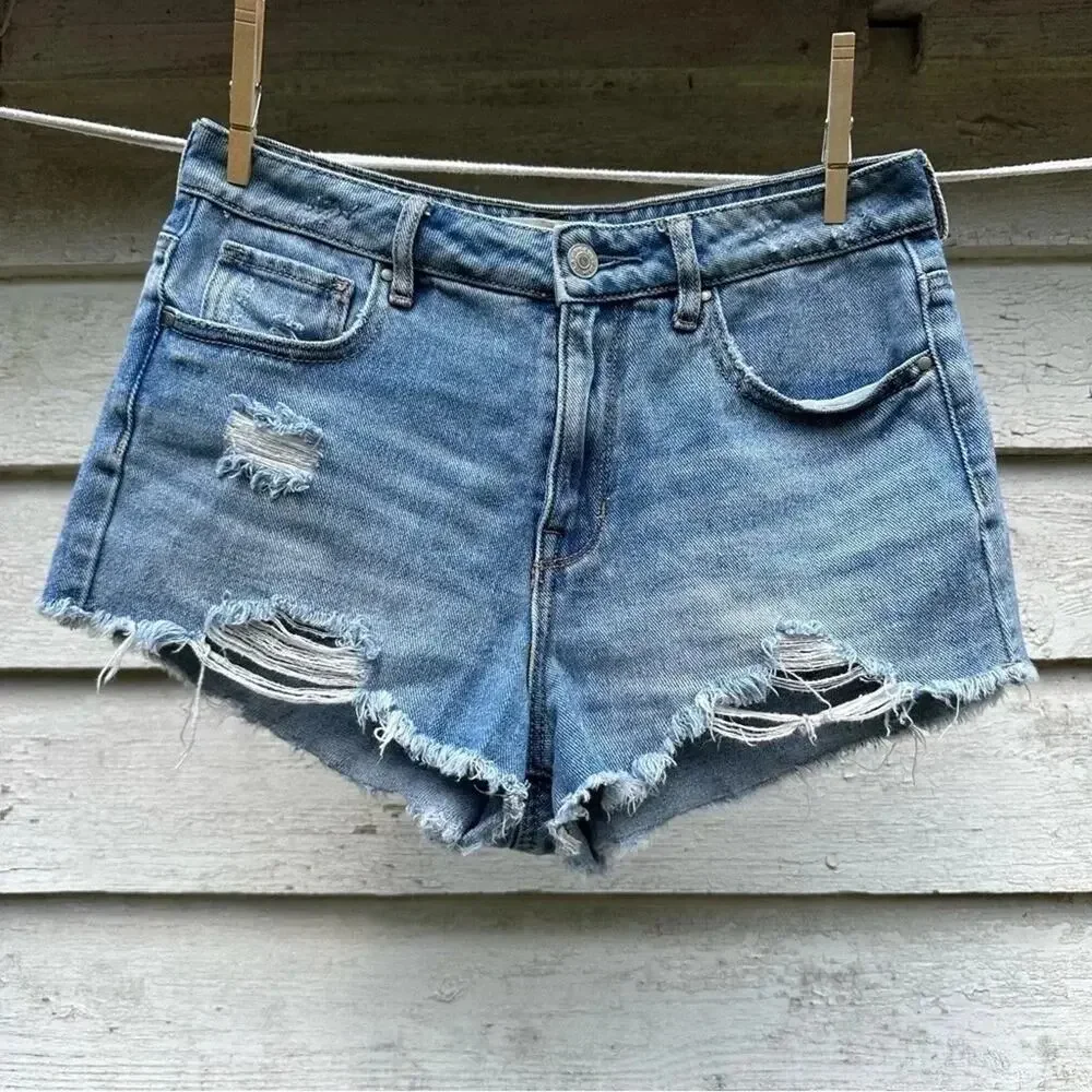 Pacsun Womens cutoff blue Jean Shorts distressed perfect summer and the beach‎